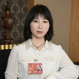 韓鳳香(第十四屆全國人大代表,吉林省四平市梨樹縣鳳凰山農機農民專業合作社理事長) 韓鳳香(第十四屆全國人大代表,吉林省四平市梨樹縣鳳凰山農機農民專業合作社理事長)