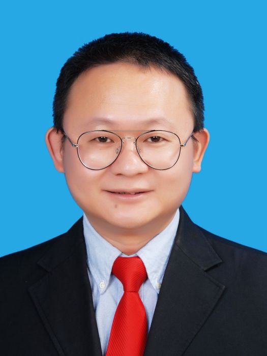 王方(浙江省青田縣東源鎮黨委副書記、鎮長) 王方(浙江省青田縣東源鎮黨委副書記、鎮長)