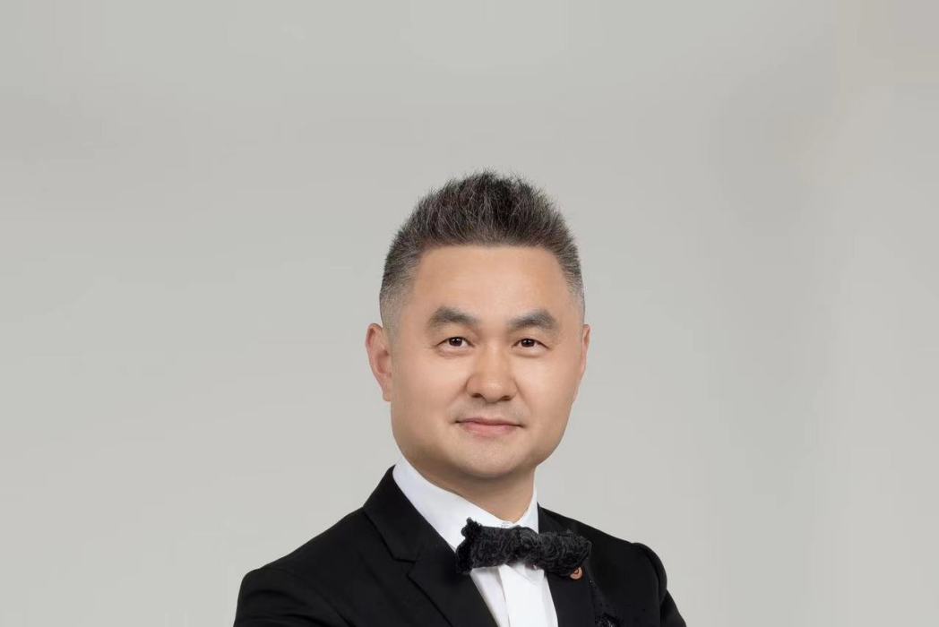 楊建國(法國珈蔻國際公司CEO) 楊建國(法國珈蔻國際公司CEO)