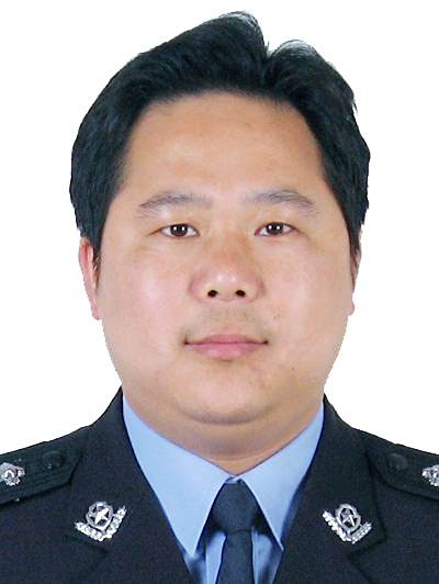 李宜成(湖北省荊州經濟技術開發區公安分局黨委委員、副局長) 李宜成(湖北省荊州經濟技術開發區公安分局黨委委員、副局長)