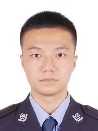 李越(四川省樂山市公安局交通警察支隊直屬一大隊安谷中隊副中隊長) 李越(四川省樂山市公安局交通警察支隊直屬一大隊安谷中隊副中隊長)