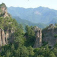七寶山(朝鮮鹹鏡北道中海岸的山脈) 七寶山(朝鮮鹹鏡北道中海岸的山脈)