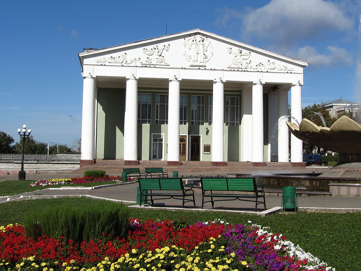 莫爾多瓦俄羅斯戲劇院