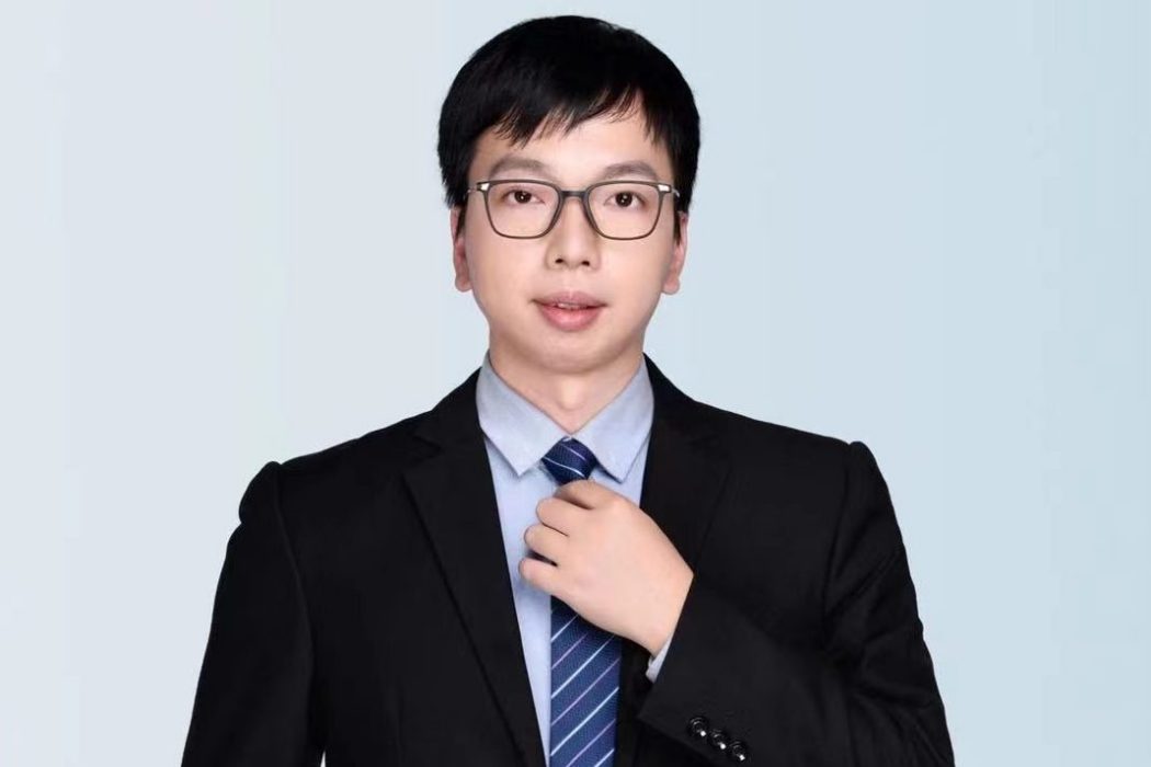 鄢仁鴻 鄢仁鴻