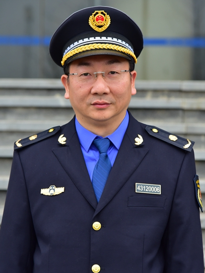 張宴彬 張宴彬