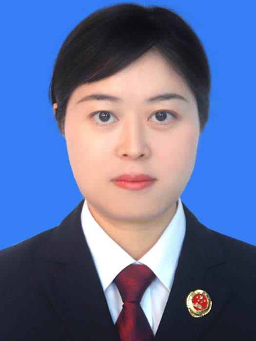 李丹(四川省南部縣人民檢察院黨組成員、檢察委員會專職委員)