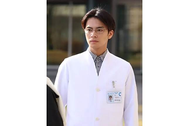 神崎彰人(電視劇《名流男子太棘手》中的角色) 神崎彰人(電視劇《名流男子太棘手》中的角色)