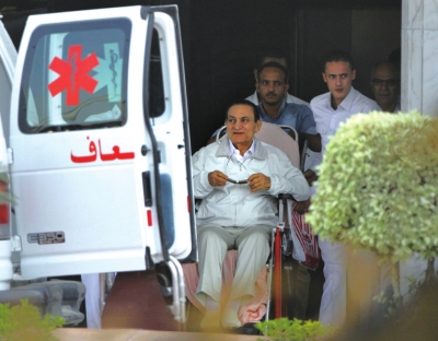 穆巴拉克被轉移至開羅刑事法院受審