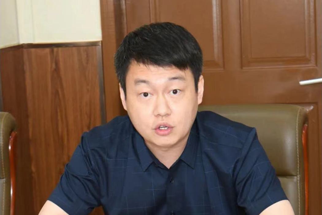 閆志峰(天津市靜海區華康街道黨工委書記、人大工委主任) 閆志峰(天津市靜海區華康街道黨工委書記、人大工委主任)