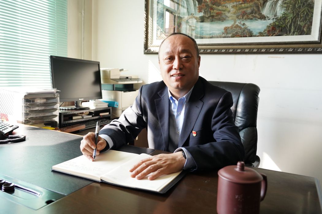夏青山(哈爾濱職業技術學院副院長) 夏青山(哈爾濱職業技術學院副院長)