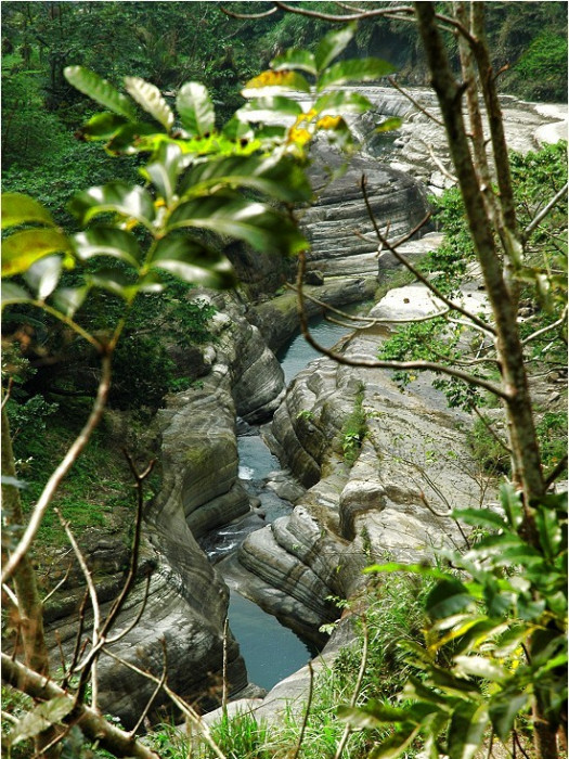柔水堅石 柔水堅石