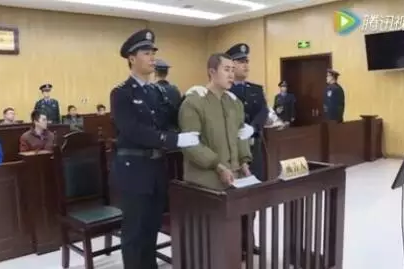石俊峰(5·16廣饒一中縱火案嫌疑犯) 石俊峰(5·16廣饒一中縱火案嫌疑犯)