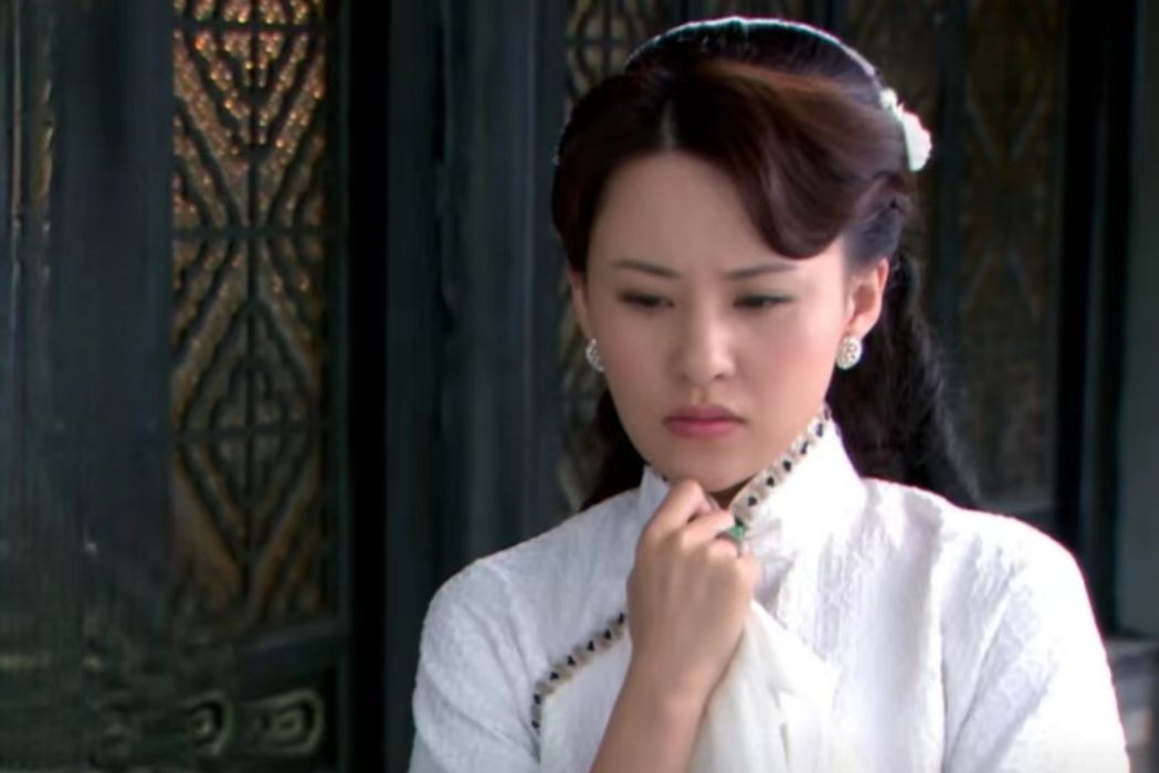 鳳玲(近代傳奇劇《婦道》中的角色,由陰奕彤飾演) 鳳玲(近代傳奇劇《婦道》中的角色,由陰奕彤飾演)