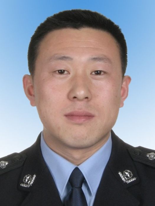 王磊(山東省煙臺市萊州市公安局黨委委員、副局長)