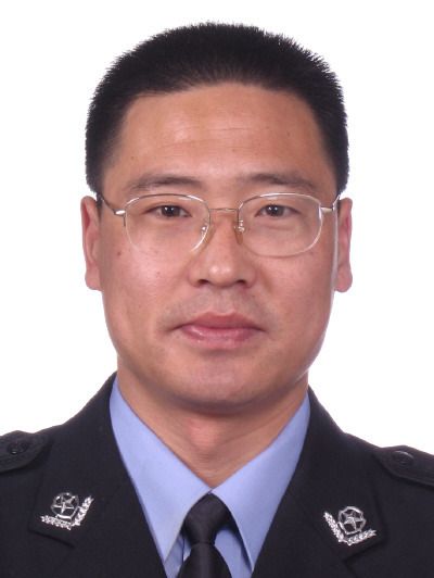 王坤(山東省菏澤市巨野縣公安局副局長) 王坤(山東省菏澤市巨野縣公安局副局長)