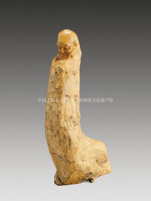 達摩渡江(林學善設計製作的黃楊木雕作品) 達摩渡江(林學善設計製作的黃楊木雕作品)