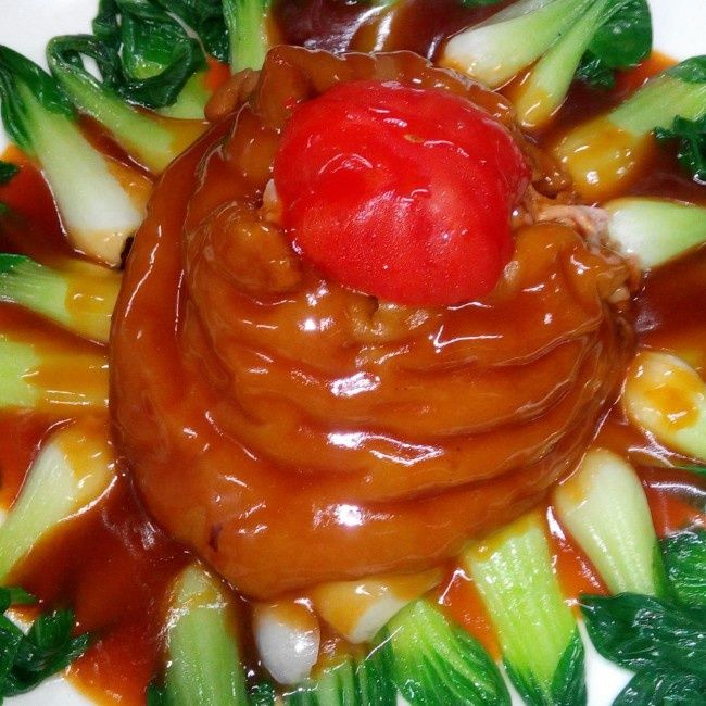 燉豬肘子 燉豬肘子