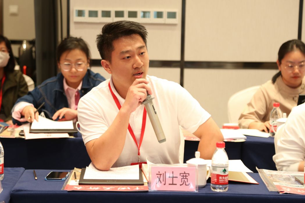 劉士寬(澳門畫院副院長) 劉士寬(澳門畫院副院長)