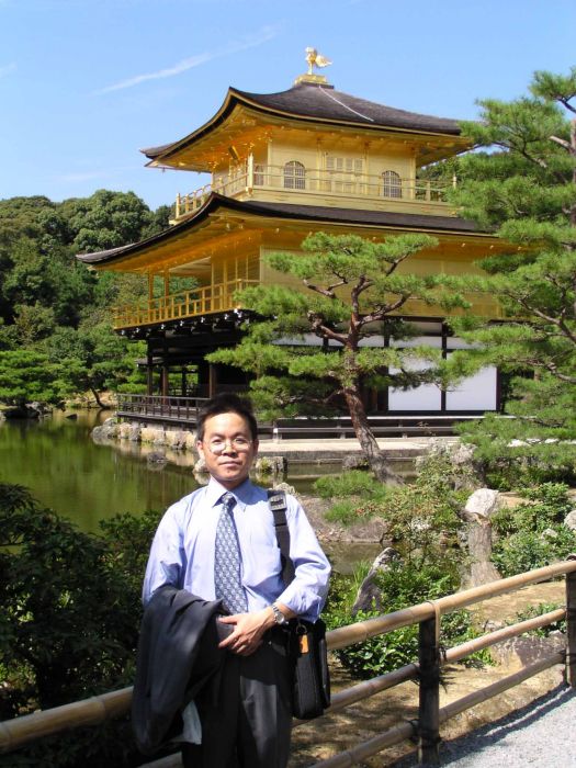 劉勁剛(華東理工大學化學與分子工程學院校特聘教授) 劉勁剛(華東理工大學化學與分子工程學院校特聘教授)