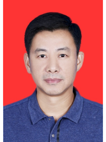 朱瑩(湖北省襄陽市穀城縣委常委，縣委辦公室主任)