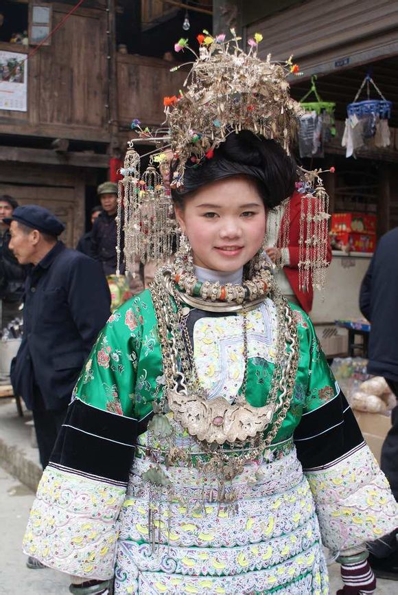 侗族服飾