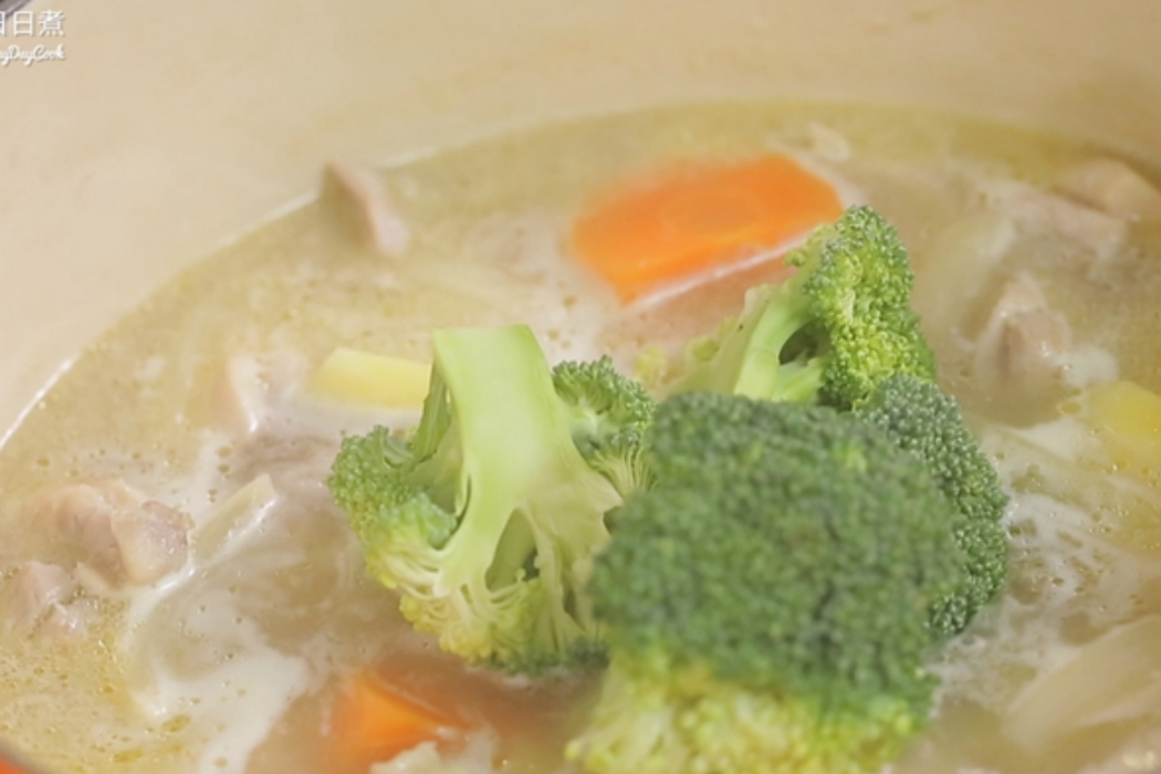 雞片蔬菜湯 雞片蔬菜湯