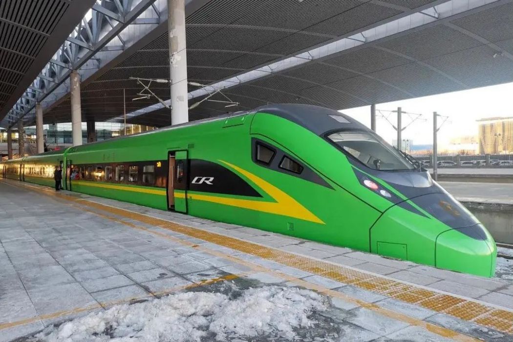 D733次 D733次