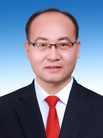 張子揚(新疆維吾爾自治區巴音郭楞蒙古自治州若羌縣委副書記，州羅布泊地區黨工委書記、管委會副主任)