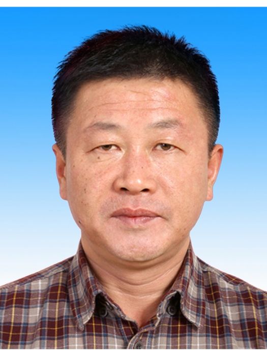 宋濱(山東省長島海洋生態文明綜合試驗區工委委員、政法委書記) 宋濱(山東省長島海洋生態文明綜合試驗區工委委員、政法委書記)
