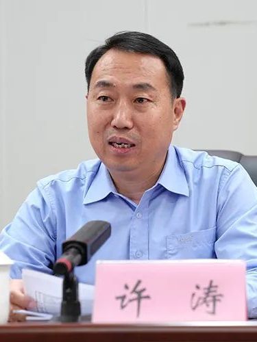 許濤(河南省開封市公安局黨委委員、政治部主任) 許濤(河南省開封市公安局黨委委員、政治部主任)