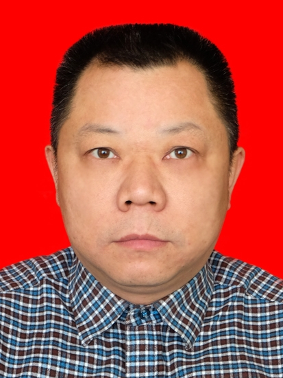 劉旭(湖北省松滋市審計局黨組成員、副局長) 劉旭(湖北省松滋市審計局黨組成員、副局長)
