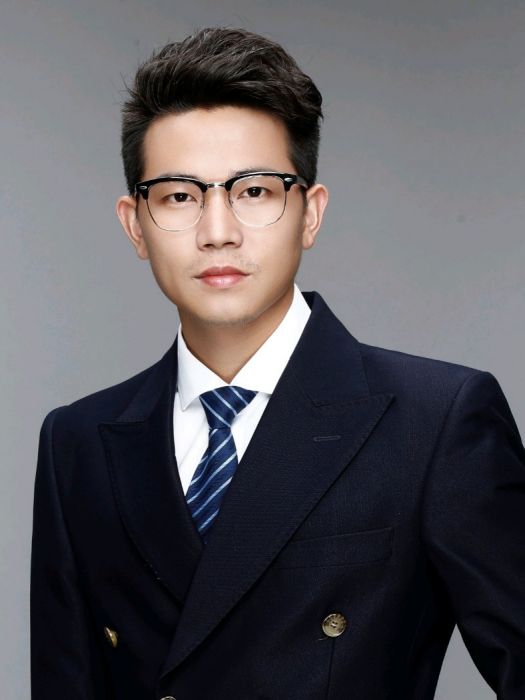 張潤根(北京市盈科(南昌)律師事務所股權高級合伙人律師) 張潤根(北京市盈科(南昌)律師事務所股權高級合伙人律師)