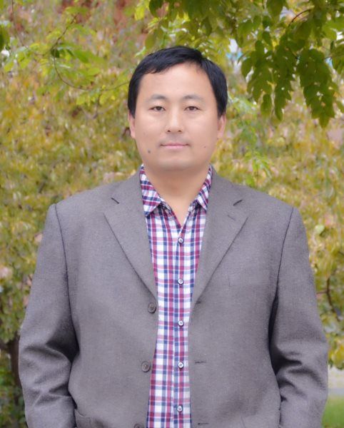 王聖強(泰安一中語文教師) 王聖強(泰安一中語文教師)