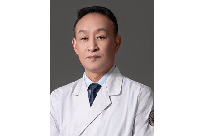 田中偉(新鄉醫學院第一附屬醫院皮膚科主任醫師) 田中偉(新鄉醫學院第一附屬醫院皮膚科主任醫師)