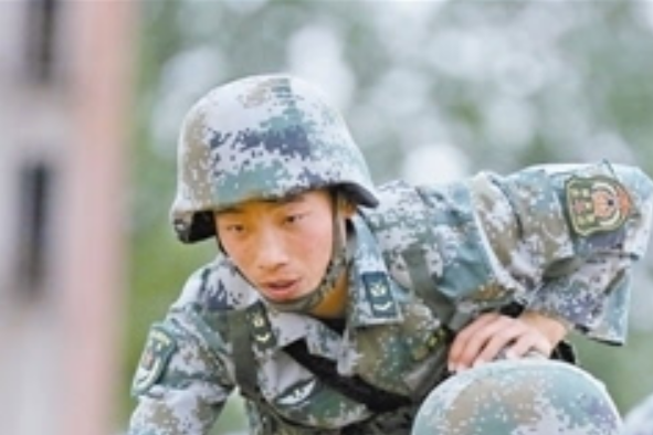 陳坤鵬(第54集團軍某師機步團中士班長) 陳坤鵬(第54集團軍某師機步團中士班長)