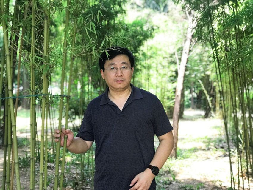 鄒煉(電子信息學院電子工程系黨支部書記) 鄒煉(電子信息學院電子工程系黨支部書記)