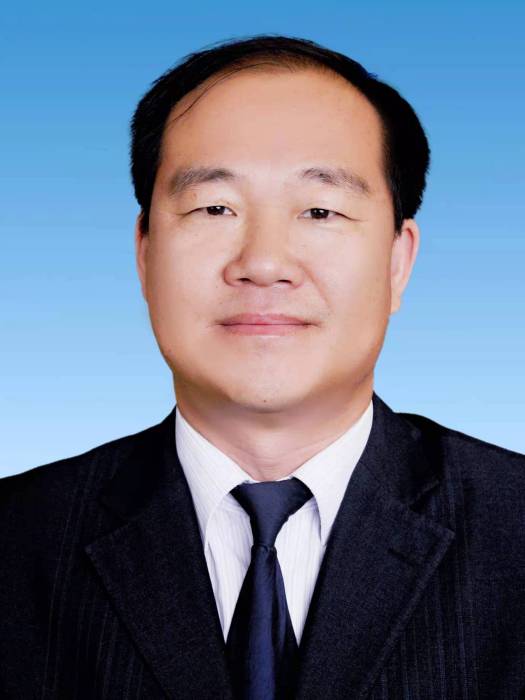 王永軍(內蒙古自治區通遼市工信局副局長、中共內蒙古通遼經濟技術開發區黨工委委員) 王永軍(內蒙古自治區通遼市工信局副局長、中共內蒙古通遼經濟技術開發區黨工委委員)