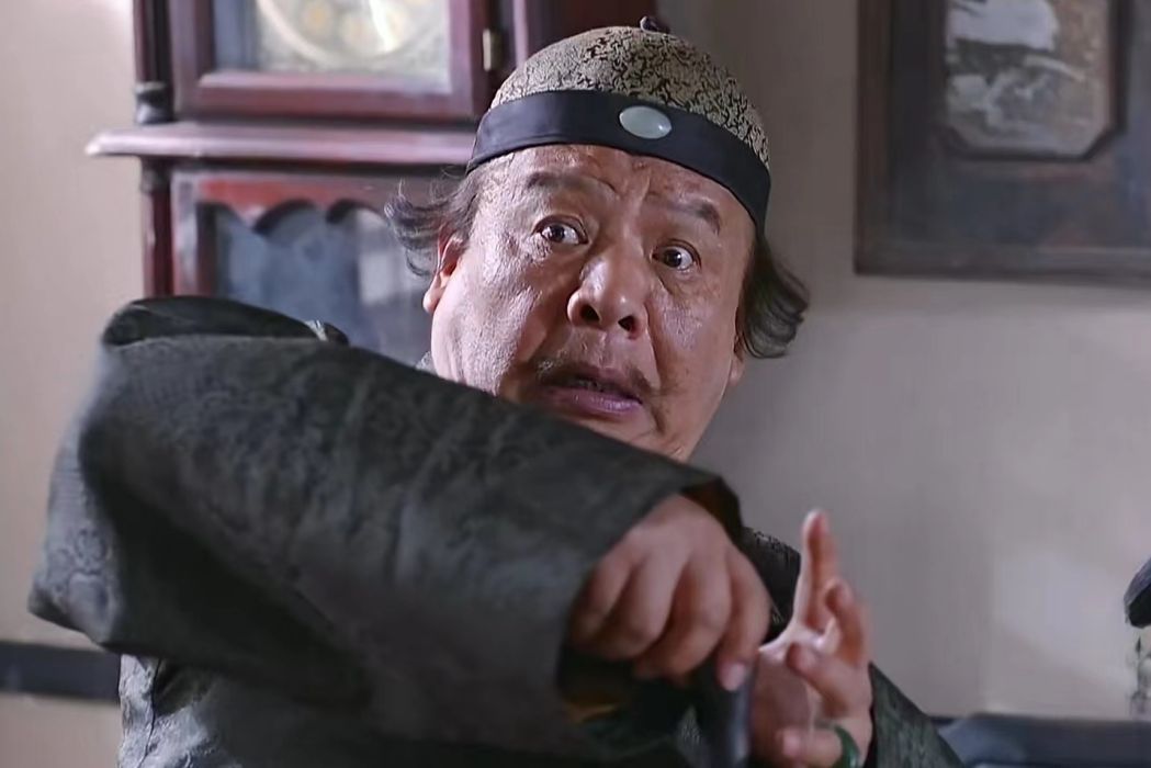 馬萬年(抗戰劇《憨媳從軍》中的角色) 馬萬年(抗戰劇《憨媳從軍》中的角色)