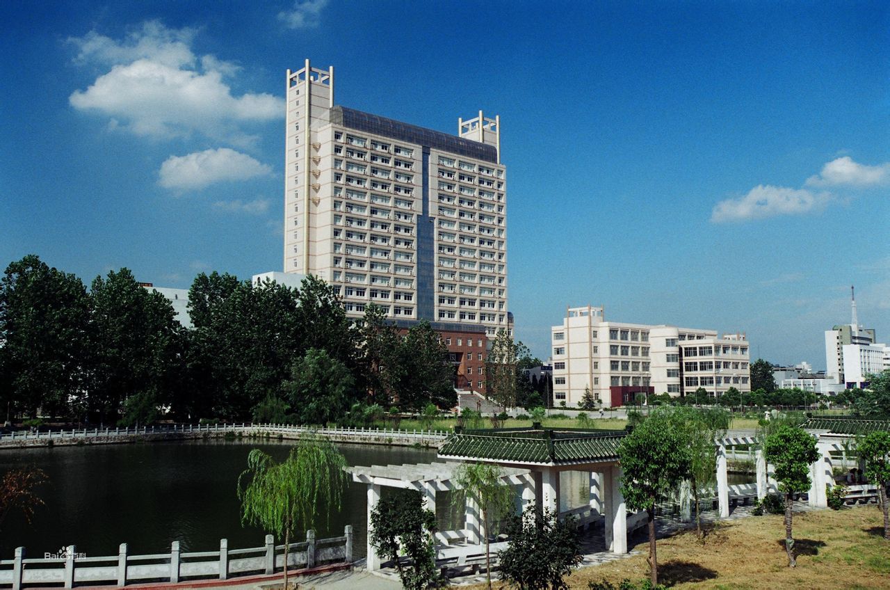 武漢理工大學航運學院
