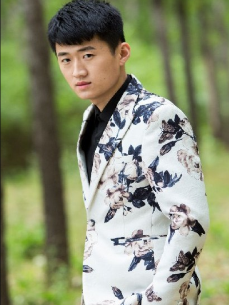 周坤源