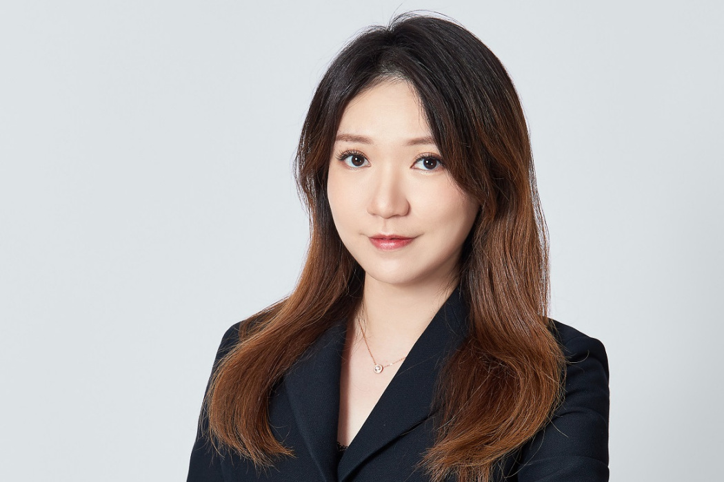 何穎(廣東東鵬控股股份有限公司副董事長、總裁) 何穎(廣東東鵬控股股份有限公司副董事長、總裁)