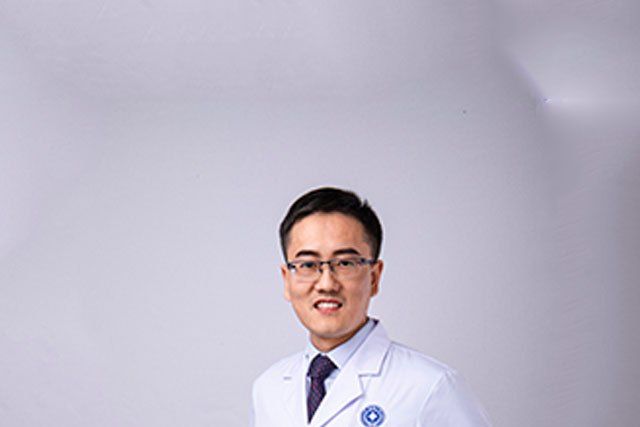 董君博 董君博