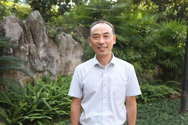 鄧強(四川省特級教師) 鄧強(四川省特級教師)