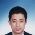 郭鵬(中央民族歌舞團民族樂團首席演奏員) 郭鵬(中央民族歌舞團民族樂團首席演奏員)