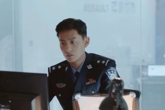 陸奇(當代涉案劇《霧中系鈴人》中的男配角) 陸奇(當代涉案劇《霧中系鈴人》中的男配角)