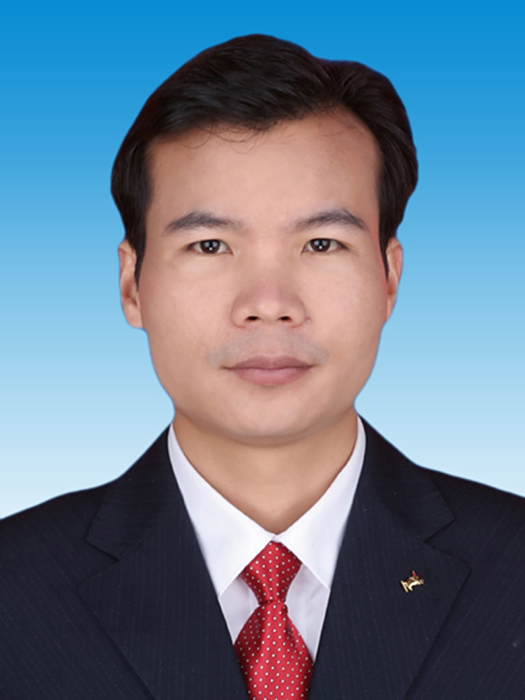 李世界(東興市人民政府信息中心主任) 李世界(東興市人民政府信息中心主任)