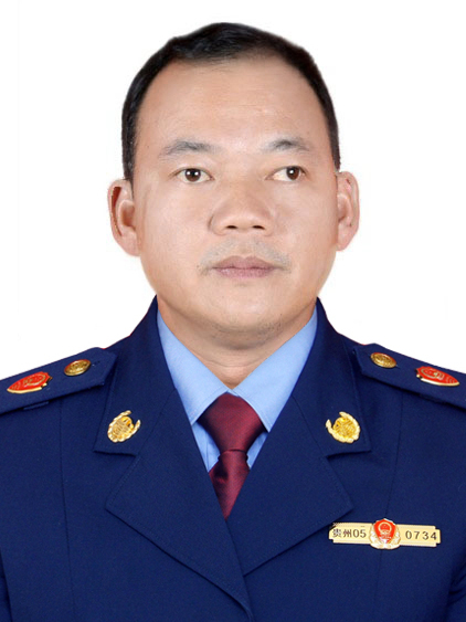 陳玉華(貴州省凱里市市場監督管理局黨組成員、綜合行政執法大隊大隊長) 陳玉華(貴州省凱里市市場監督管理局黨組成員、綜合行政執法大隊大隊長)