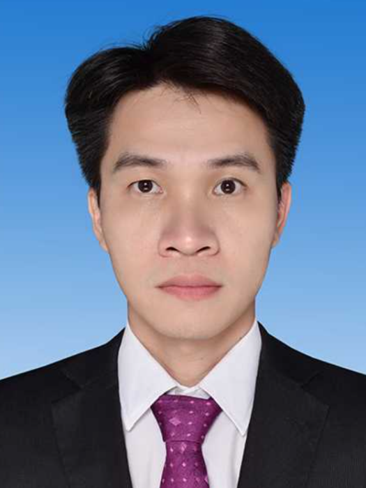曾偉(廣東省東莞市虎門鎮人民政府副鎮長,四級調研員) 曾偉(廣東省東莞市虎門鎮人民政府副鎮長,四級調研員)