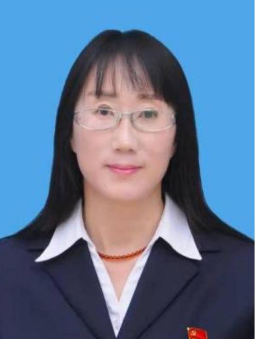 李雅麗(內蒙古自治區錫林郭勒盟多倫縣政務服務與數據管理局黨組成員) 李雅麗(內蒙古自治區錫林郭勒盟多倫縣政務服務與數據管理局黨組成員)