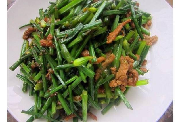 韭菜苔炒雞肉